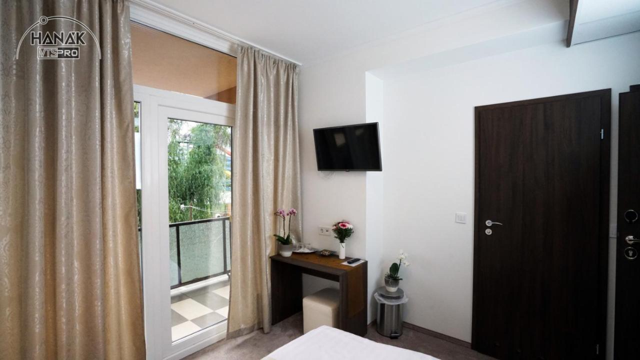 Hotel Irisz Mestecǎneşti Exterior foto