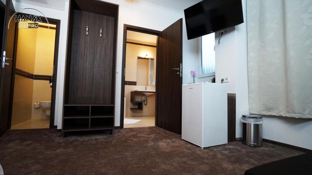 Hotel Irisz Mestecǎneşti Exterior foto